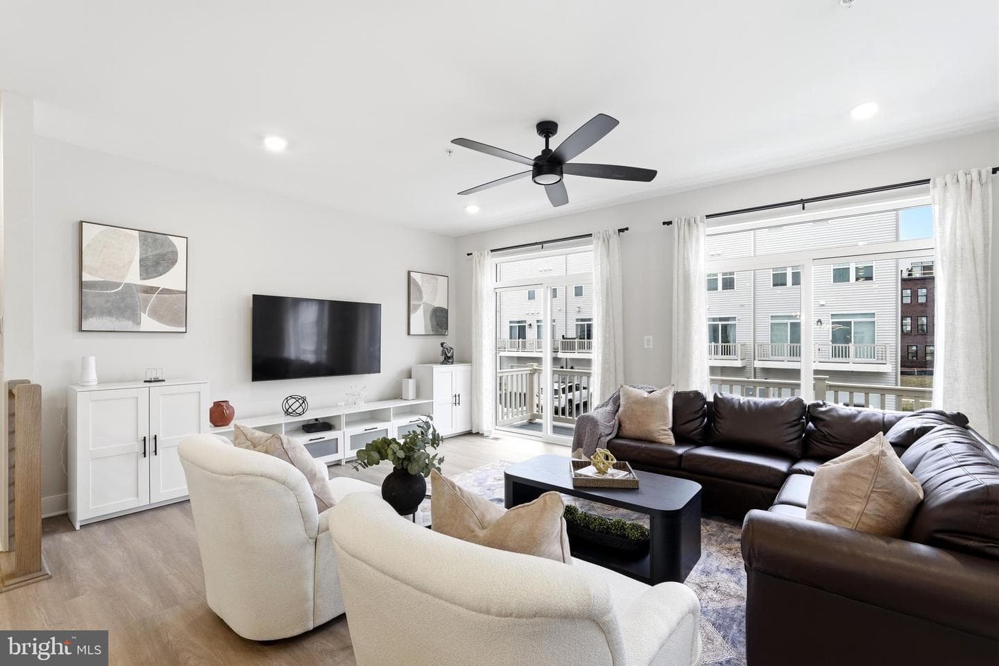 22801 Tawny Pine Square photo 20