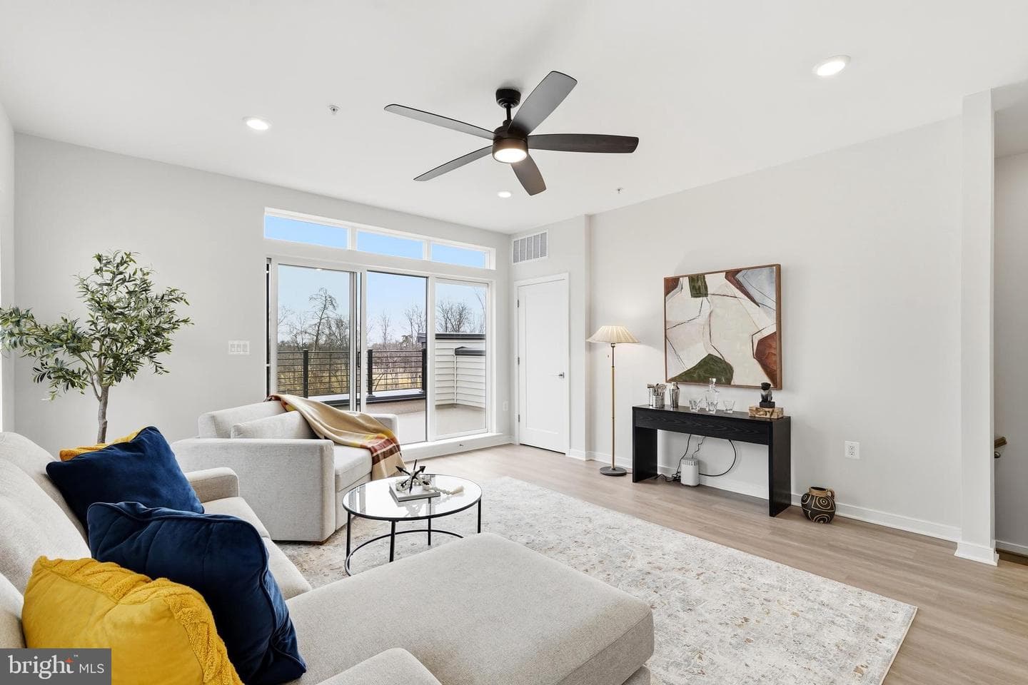 22801 Tawny Pine Square photo 64