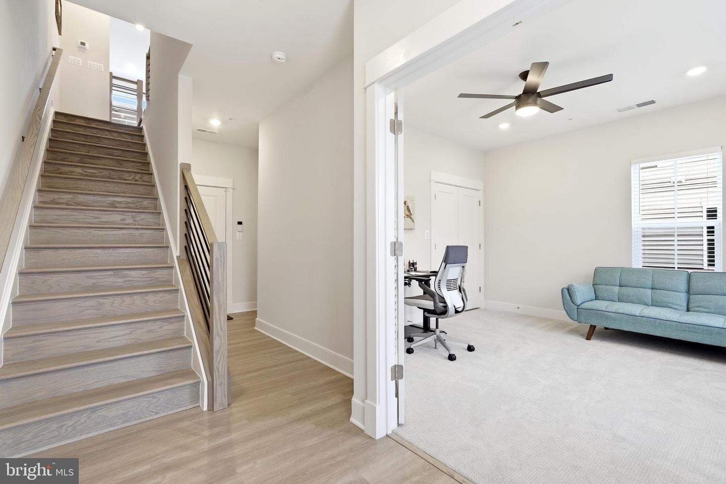 22801 Tawny Pine Square photo 8