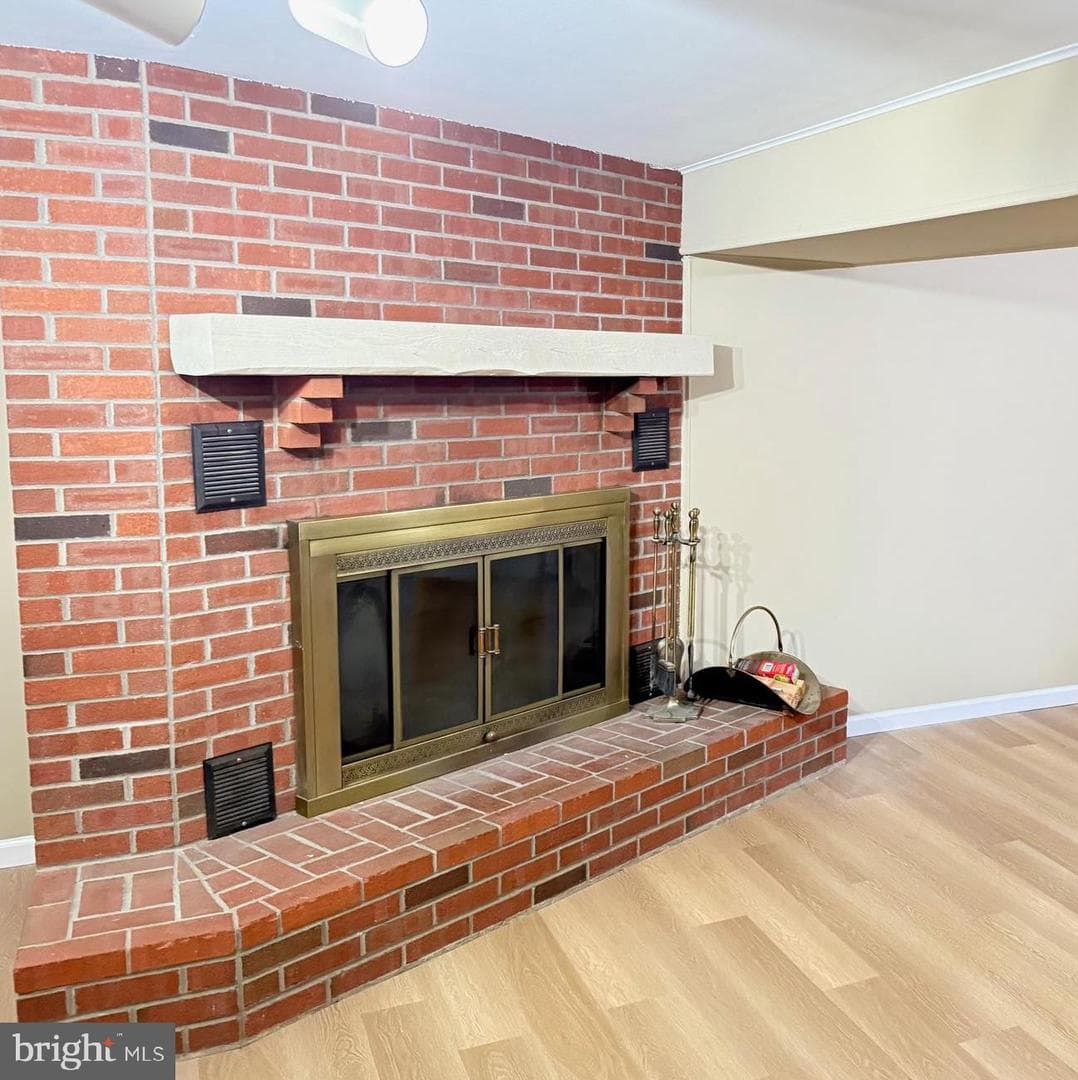 1311 E Holly Avenue E photo 4