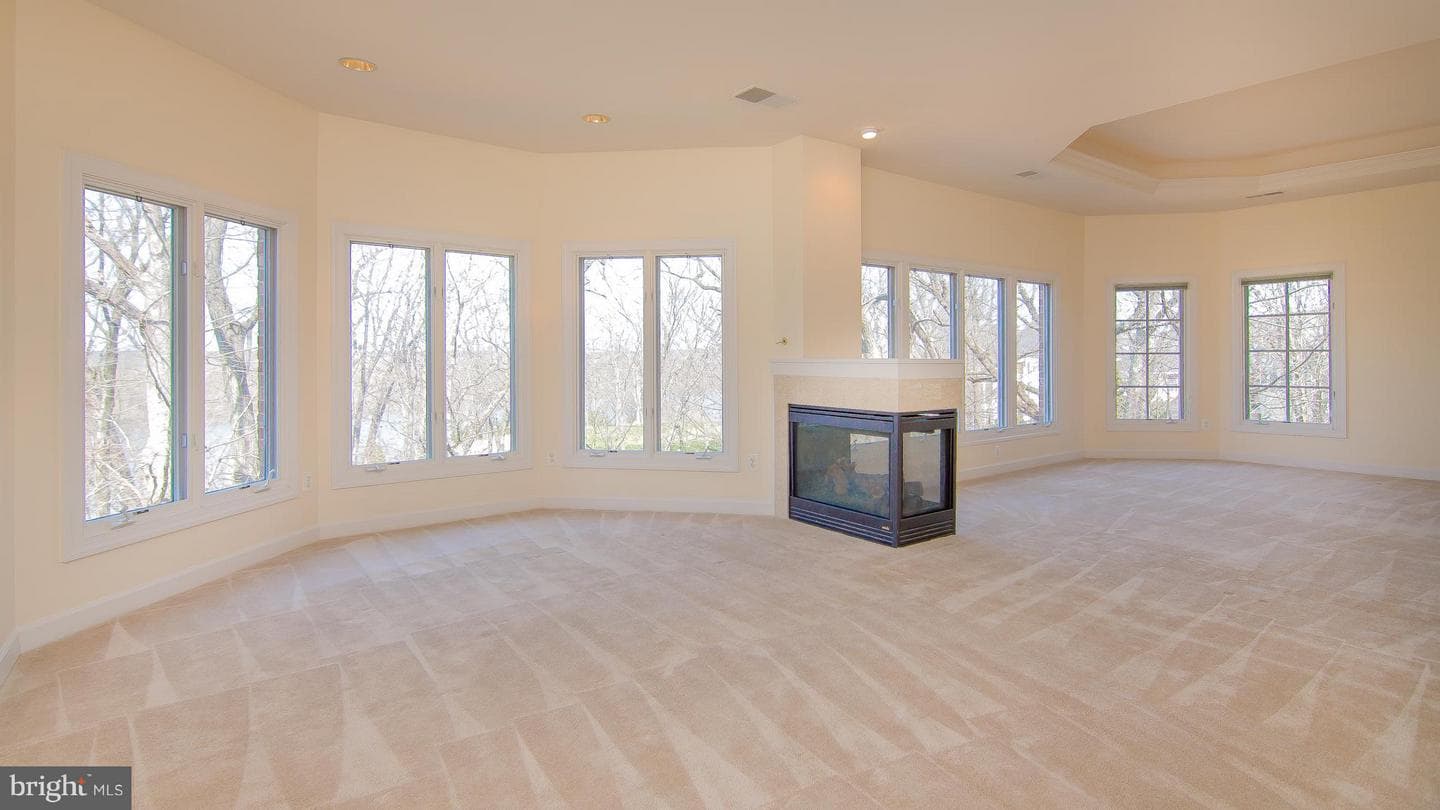 18208 Shinniecock Hills Place photo 11