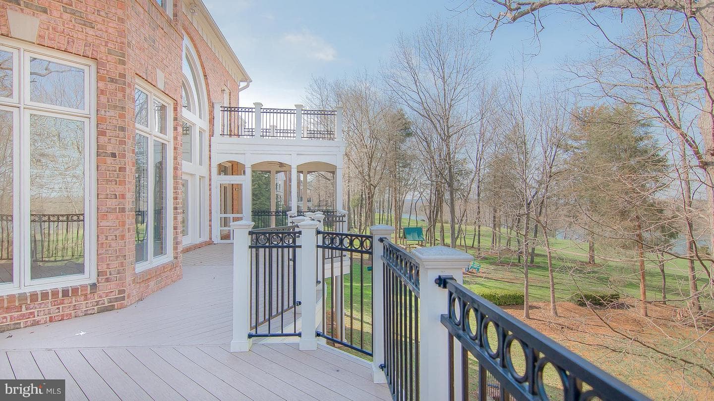 18208 Shinniecock Hills Place photo 24
