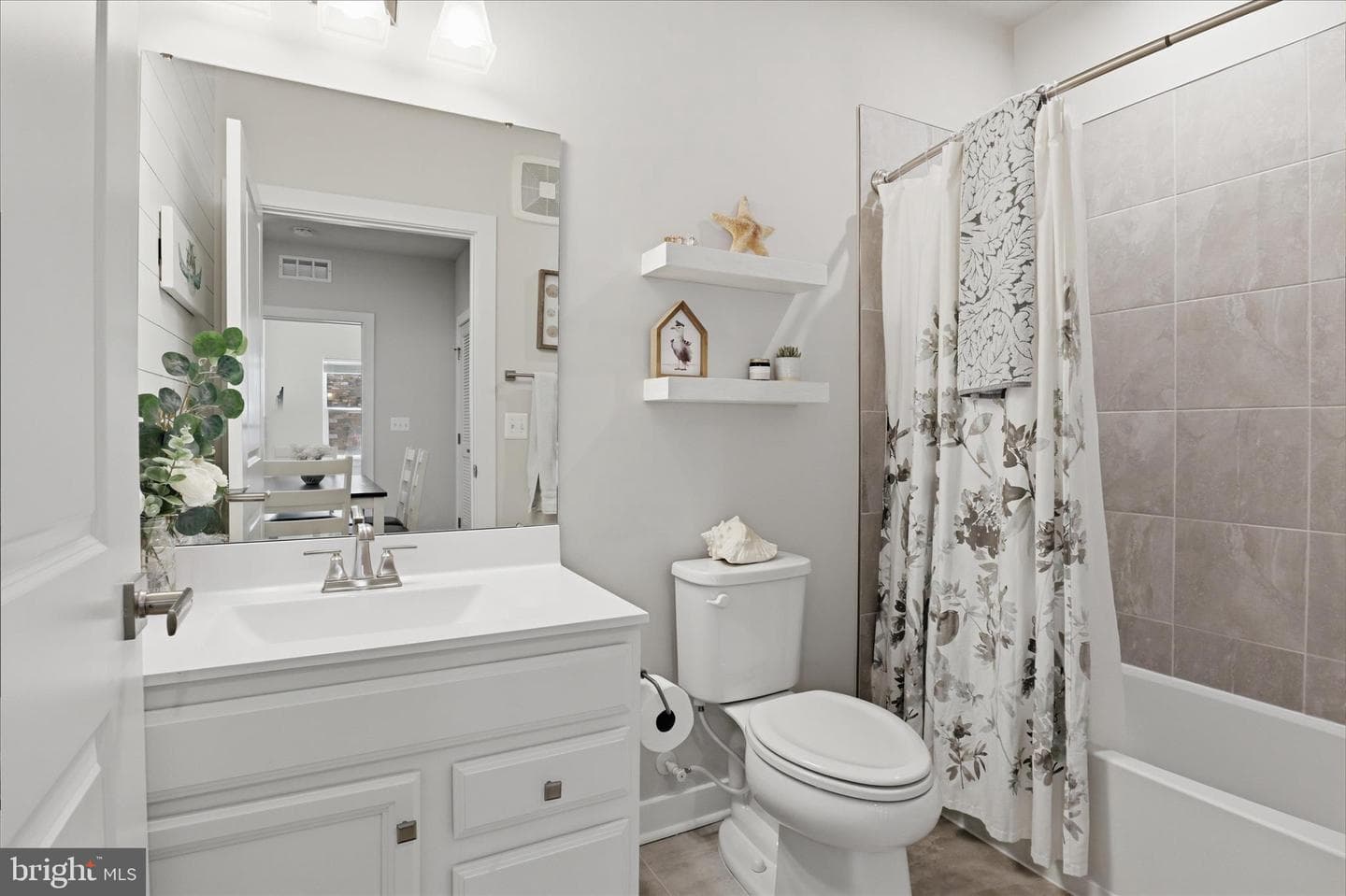 46294 Mount Milstead Terrace #103 photo 14