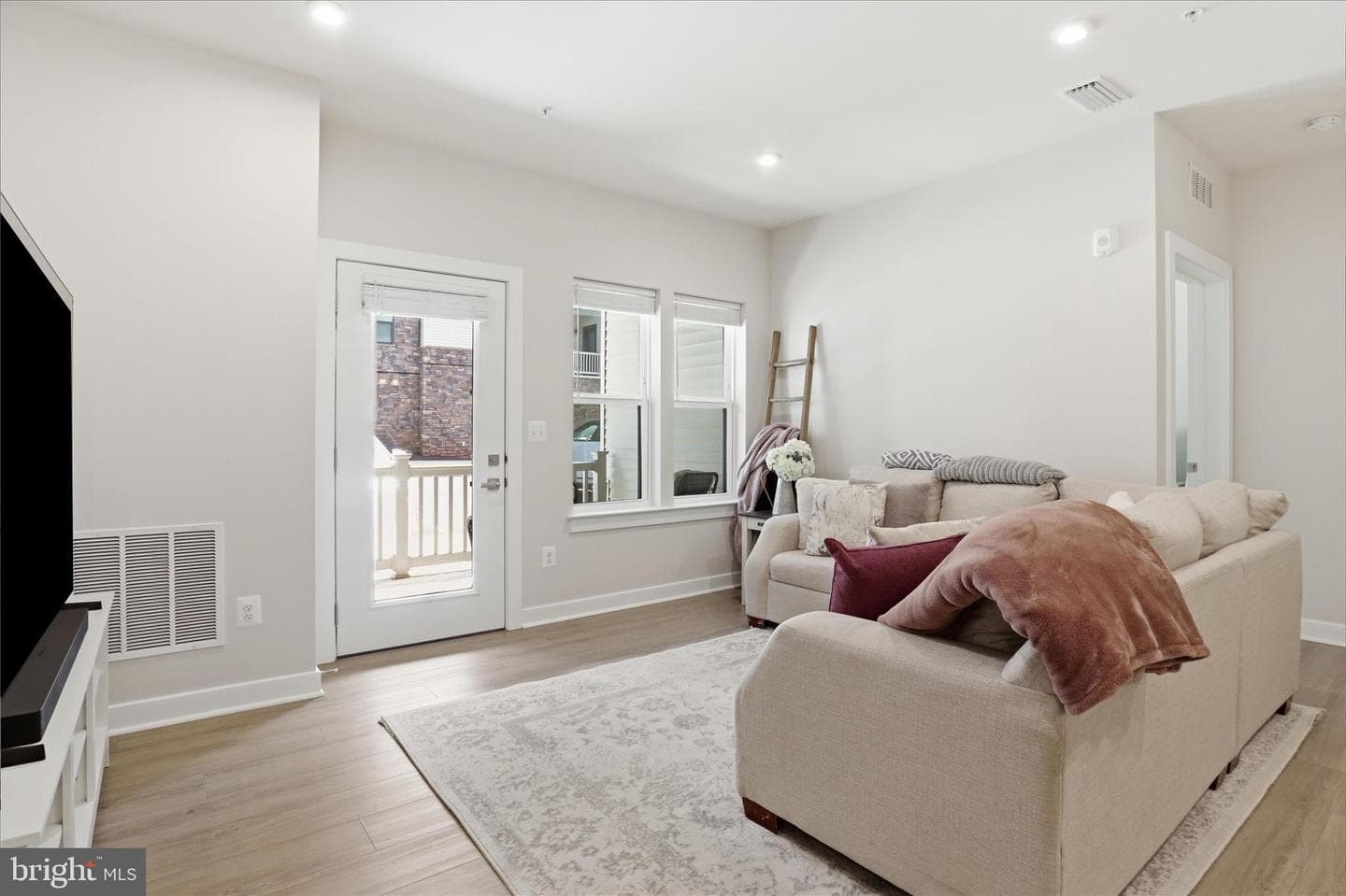 46294 Mount Milstead Terrace #103 photo 6