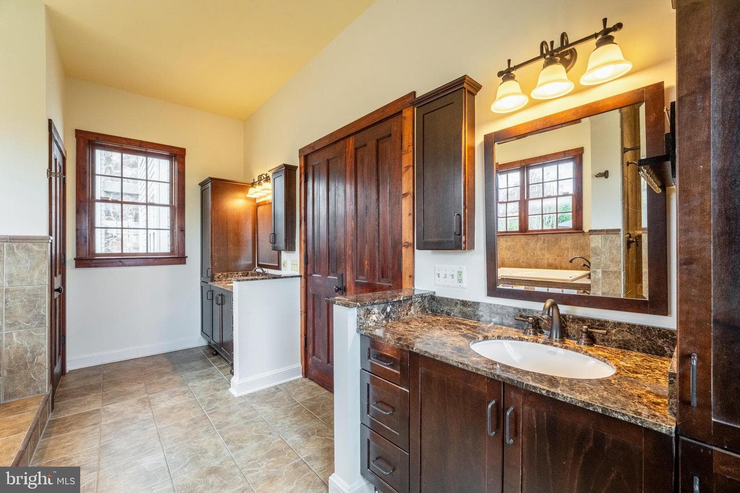 15718 Old Waterford Road photo 37