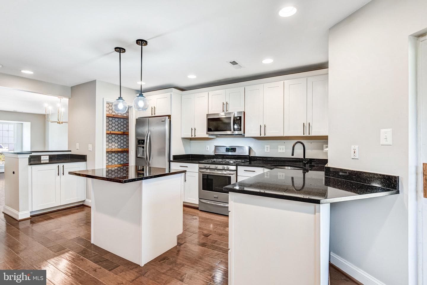 22142 Trailside Square photo 9