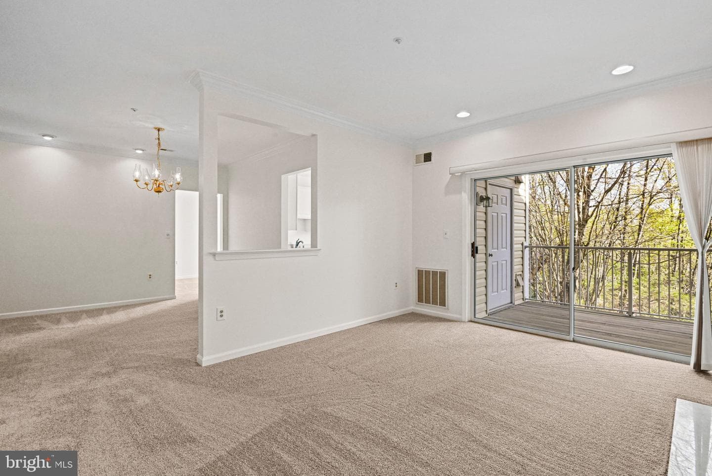 20933 Cedarpost Square #203 photo 13