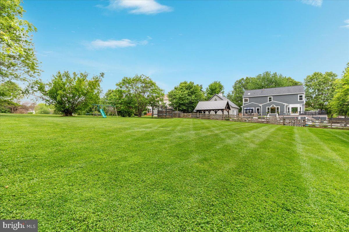 37440 Whitacre Lane photo 12