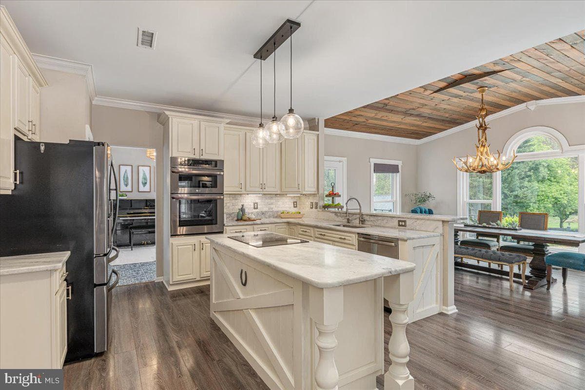 37440 Whitacre Lane photo 23