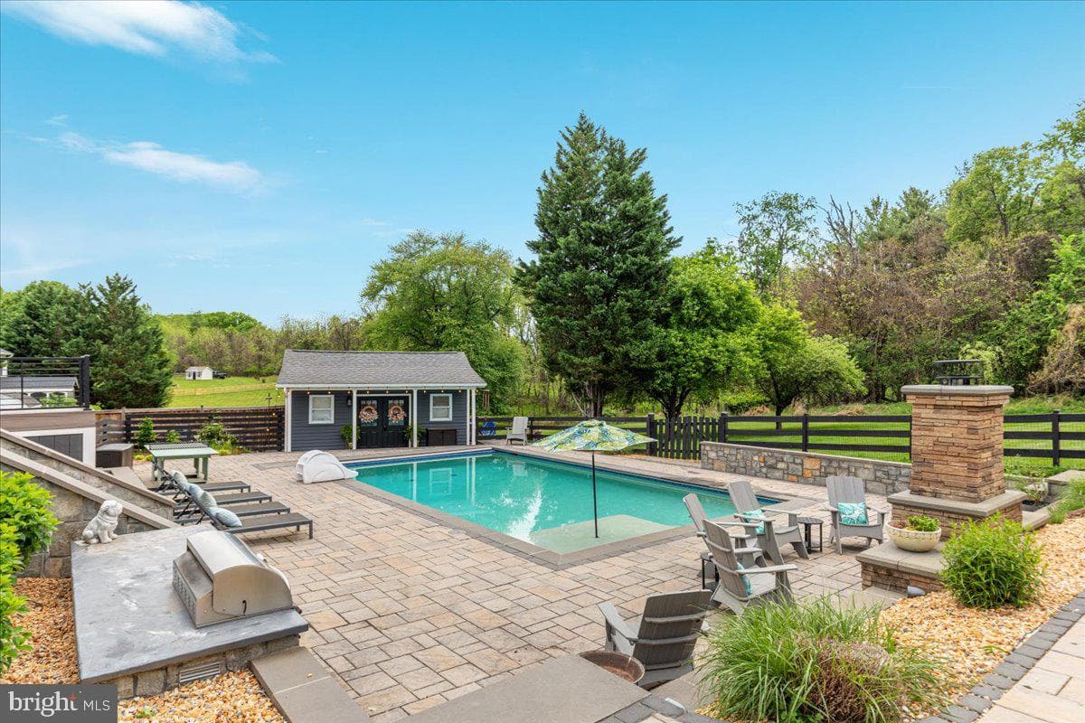 37440 Whitacre Lane photo 71