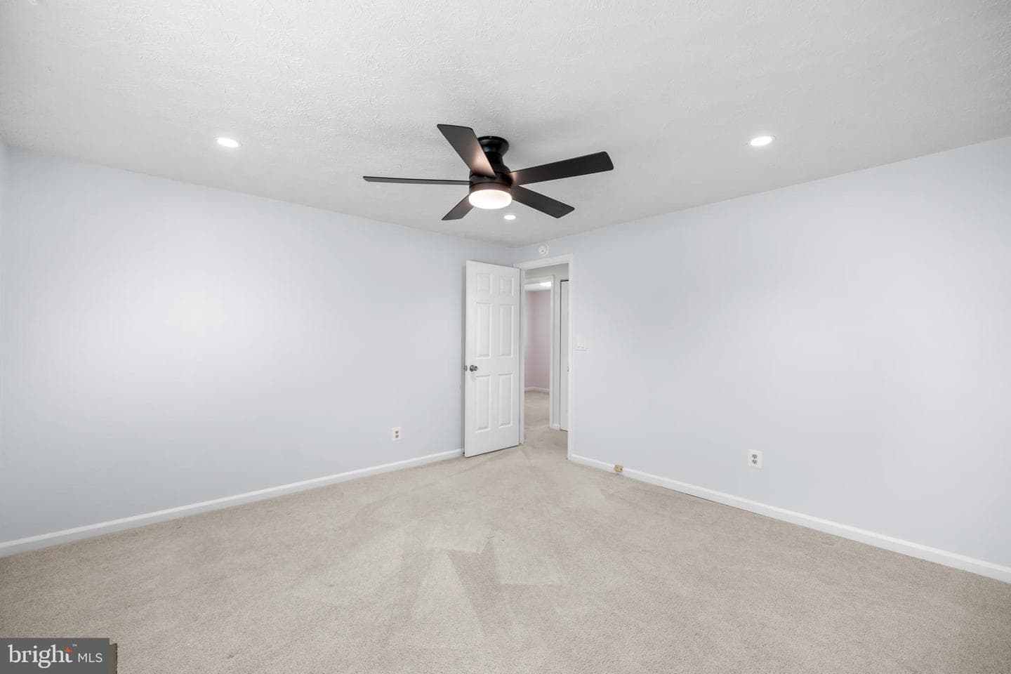 342 Samantha Drive photo 39
