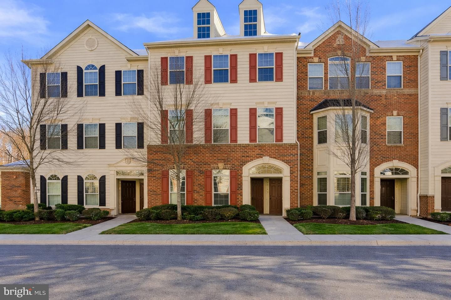 42143 Piebald Square, Aldie