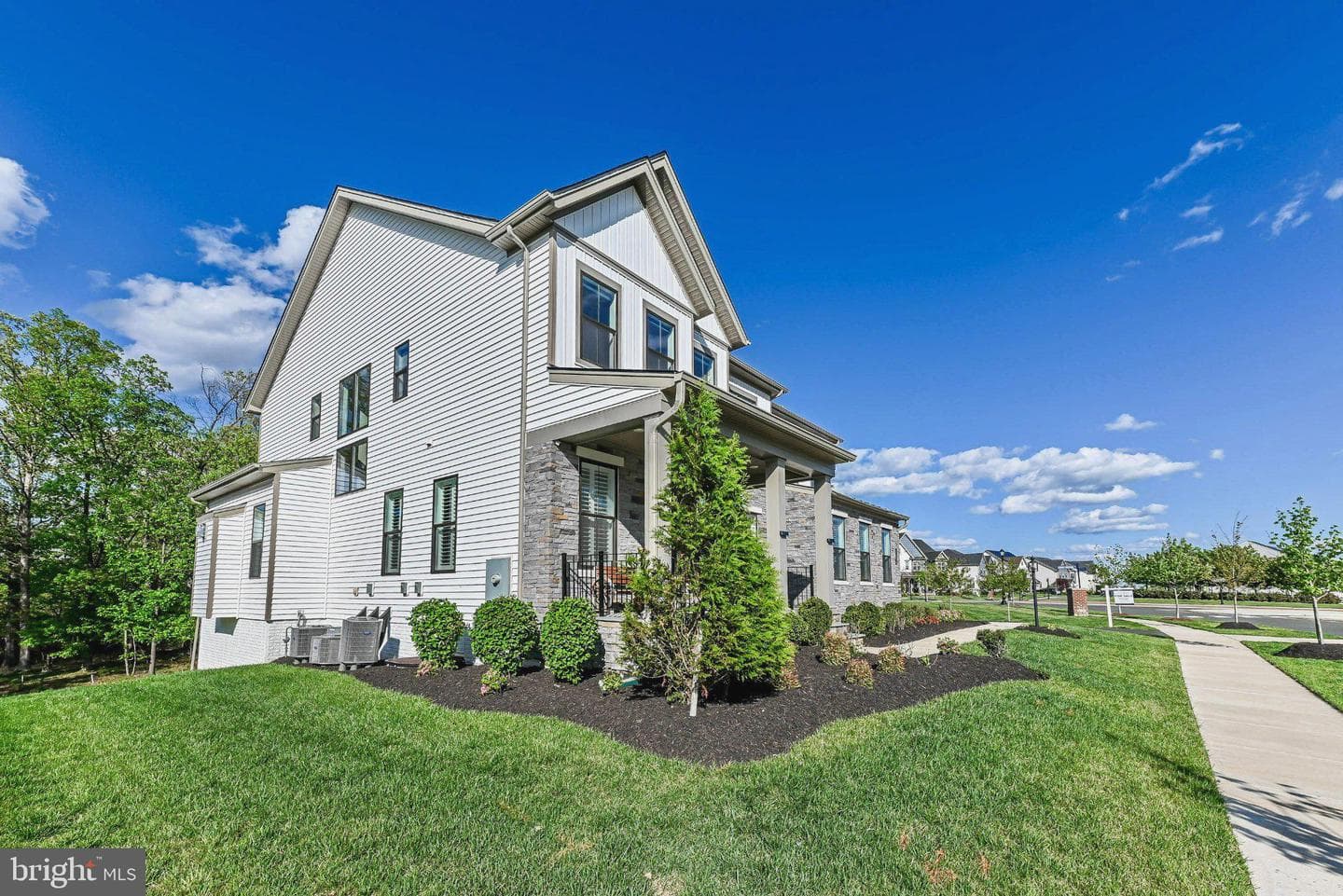 25004 Falling Brook Circle, Aldie