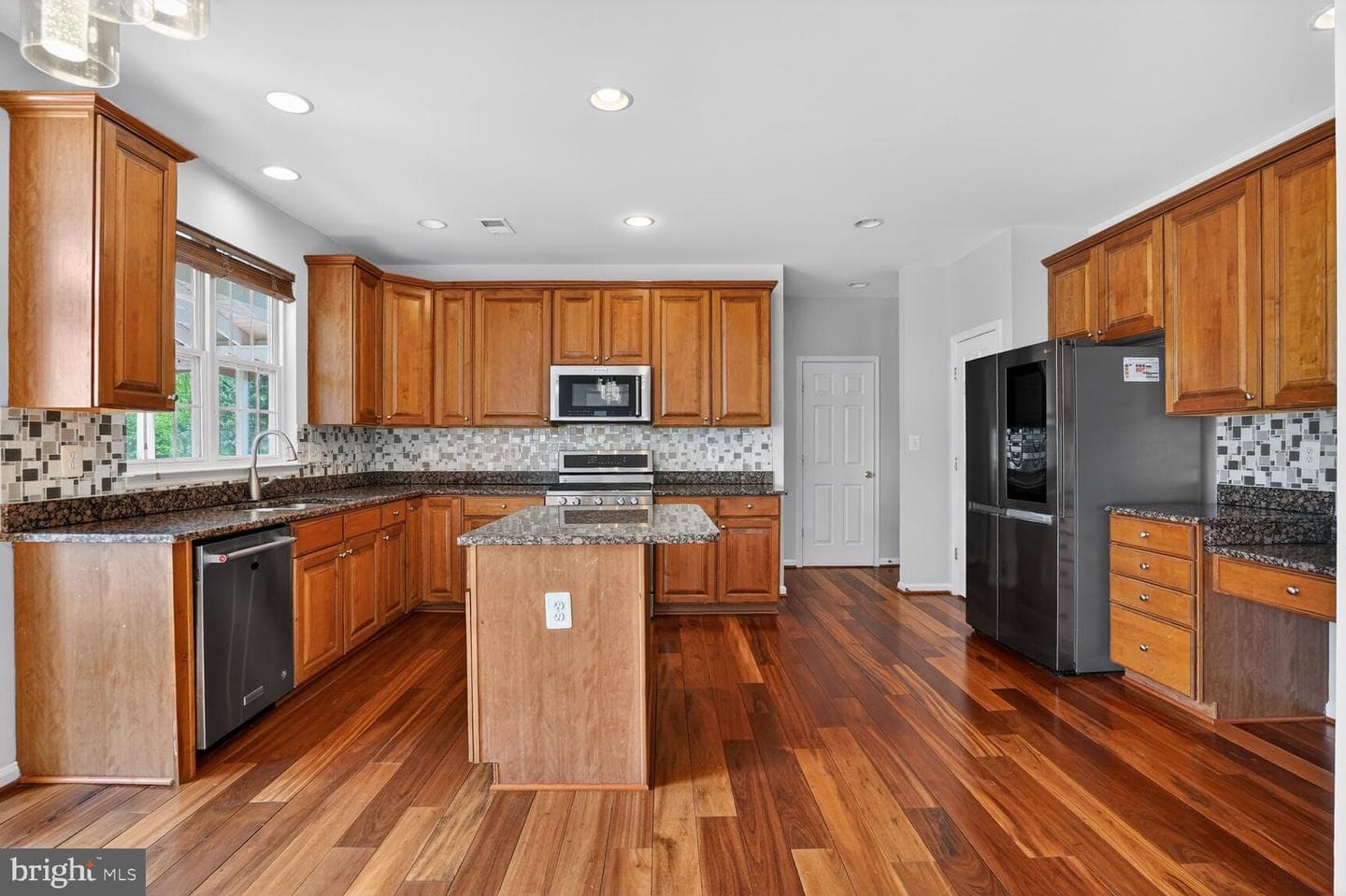 25845 Spring Farm Circle photo 13