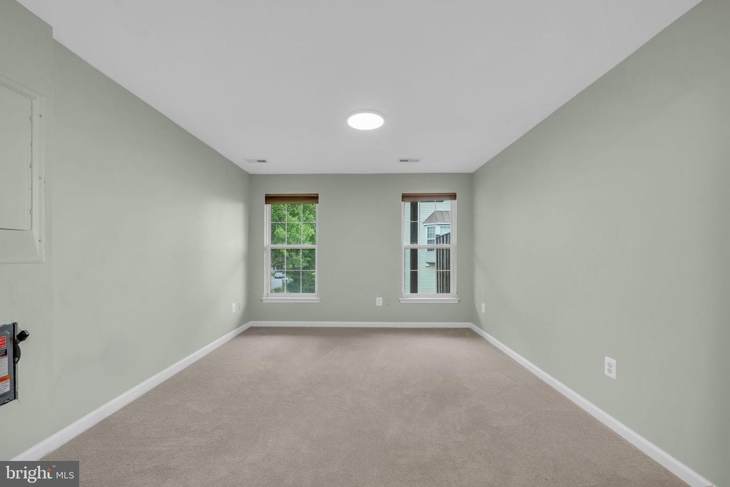 21780 Mornington Cresent Terrace photo 12