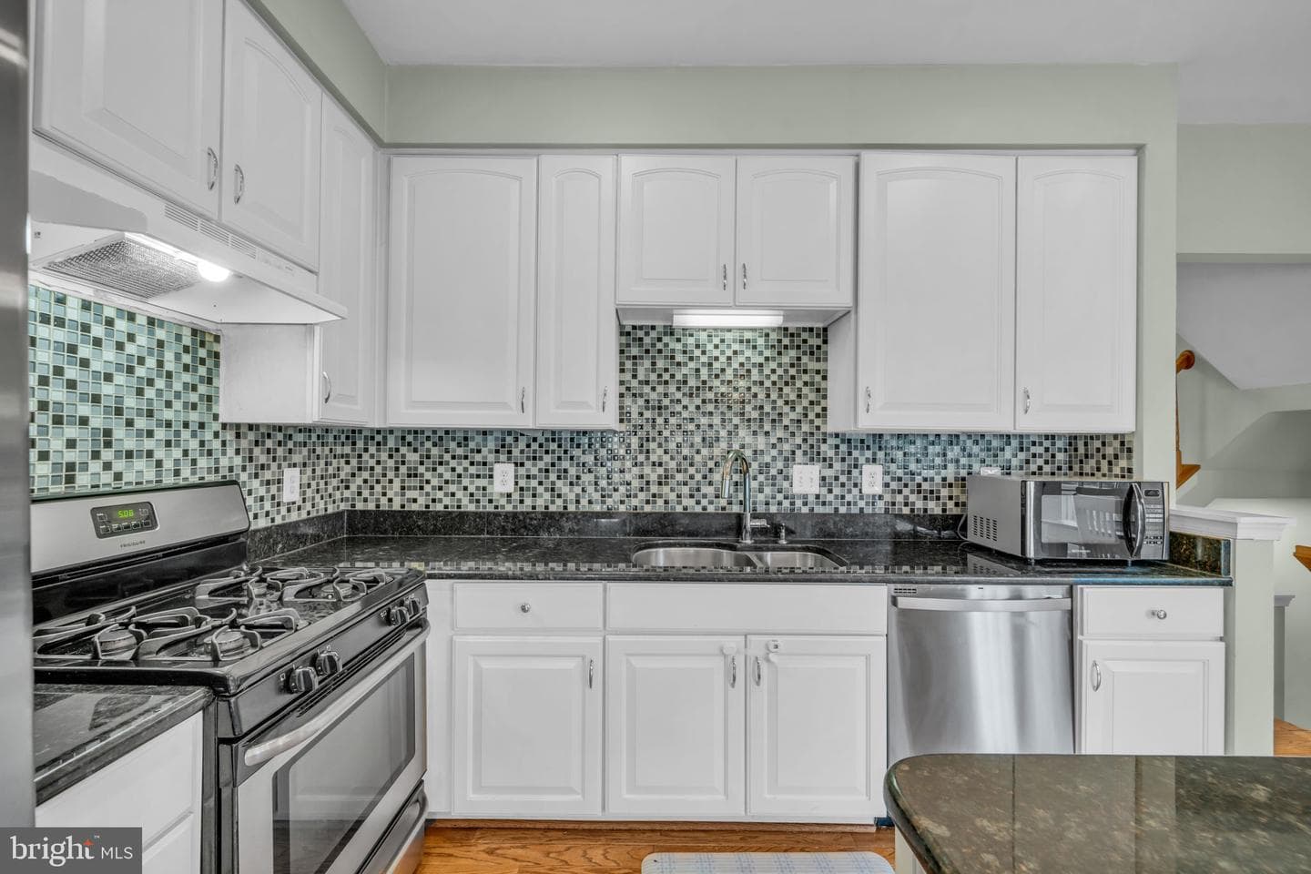 21780 Mornington Cresent Terrace photo 22