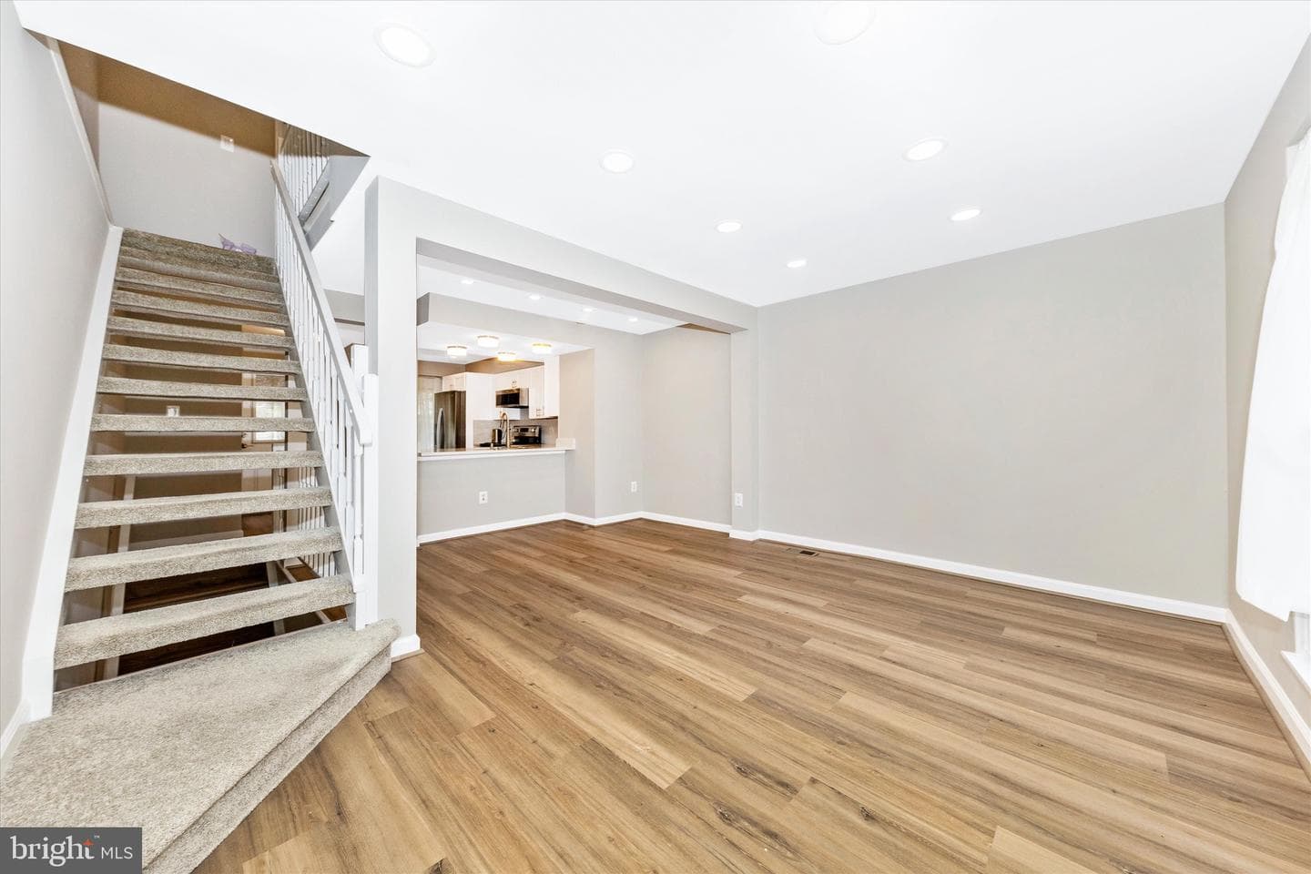 106 Charing Court photo 12