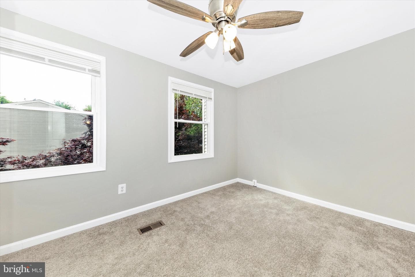 106 Charing Court photo 21
