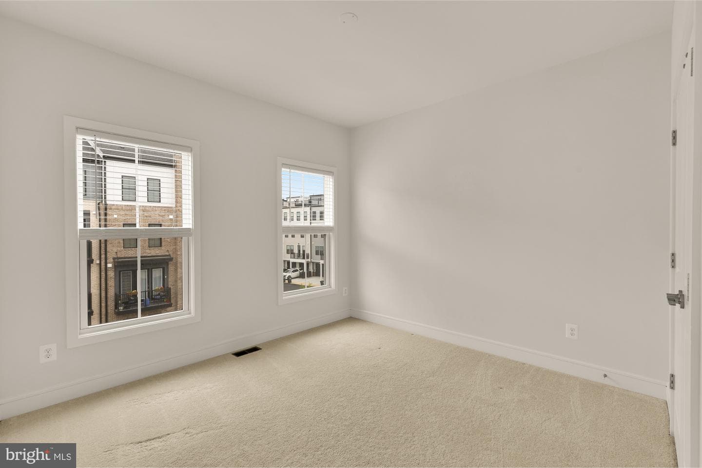21767 Dollis Hill Terrace photo 27