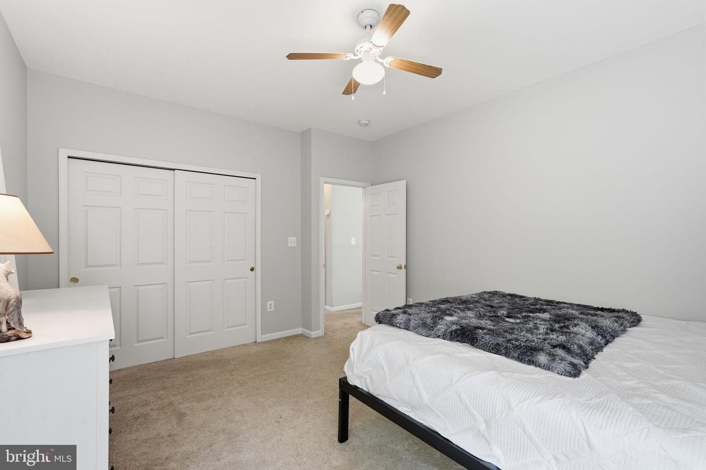 508 E Antietam Court photo 34