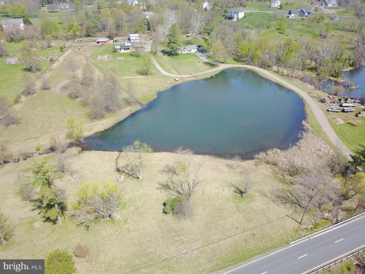 35142 Leesburg Pike, Round Hill