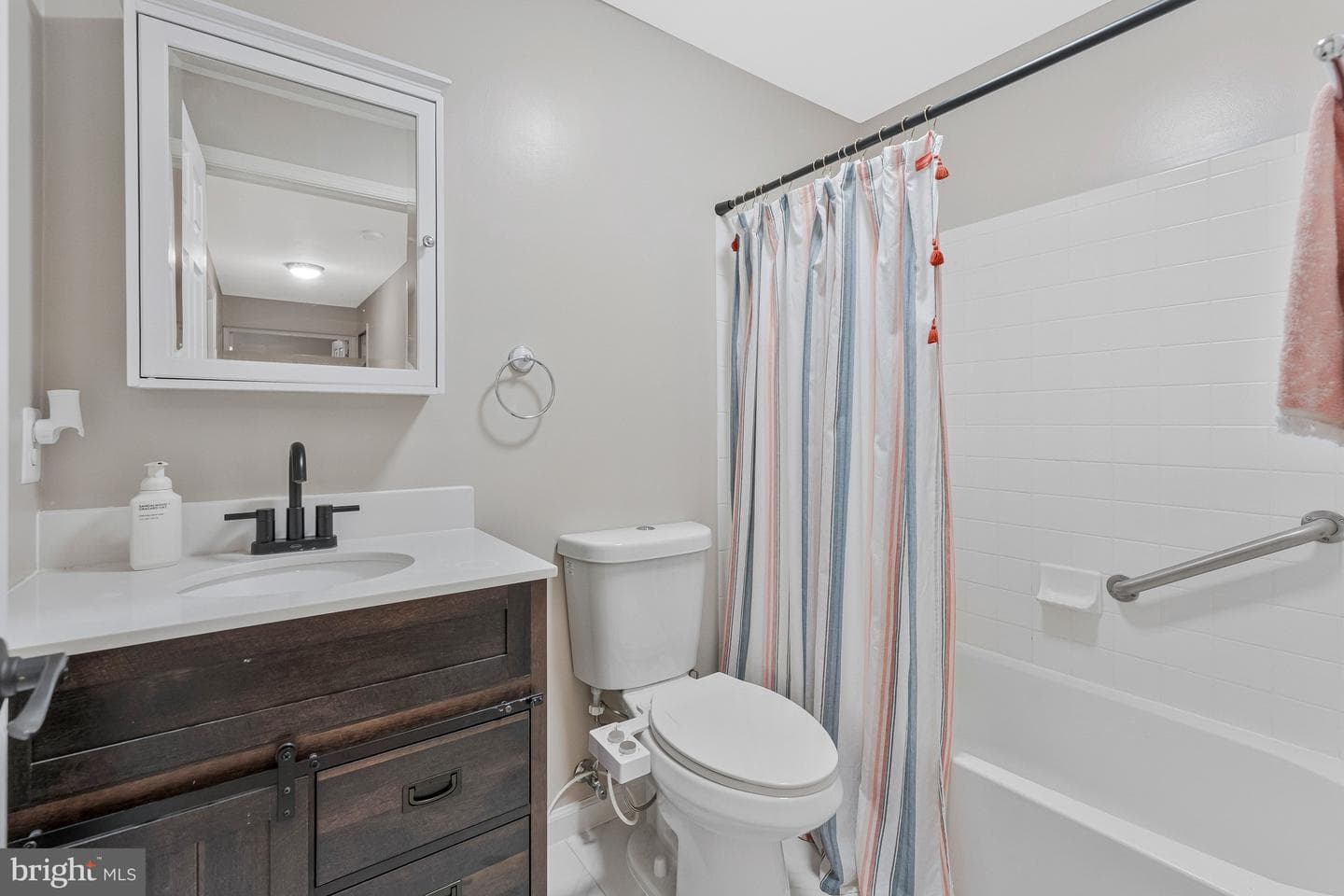 272 Golden Larch Terrace NE photo 35