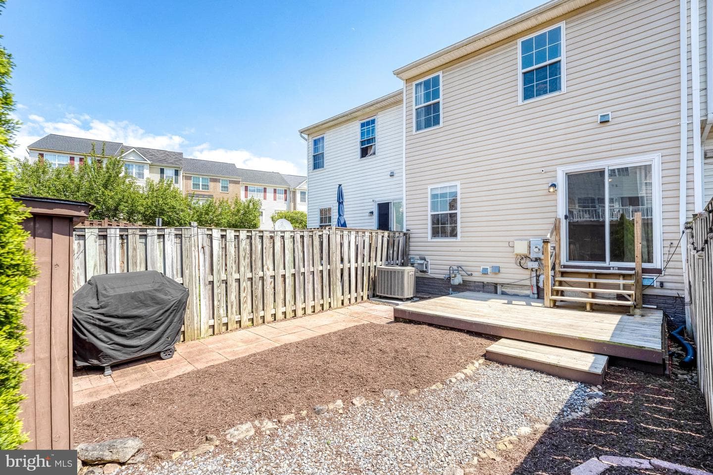 272 Golden Larch Terrace NE photo 39