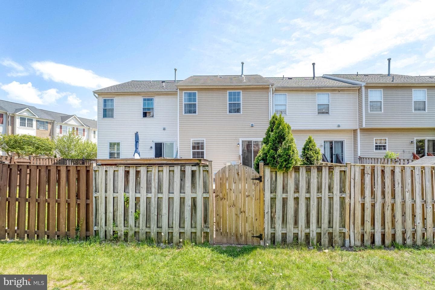 272 Golden Larch Terrace NE photo 40