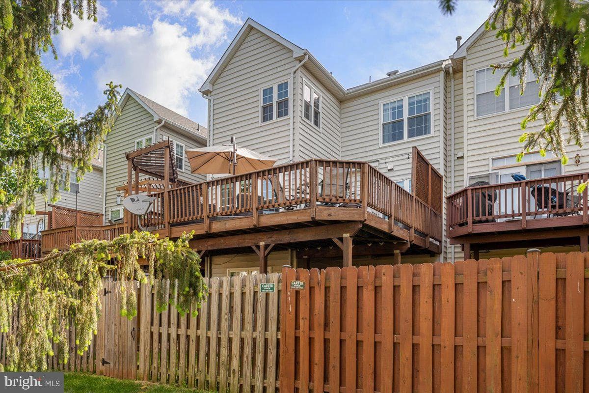 20839 Miranda Falls Square photo 44