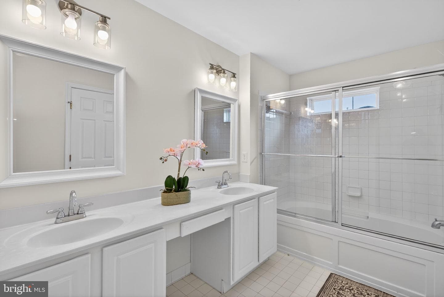 557 Edmonton Terrace NE photo 28