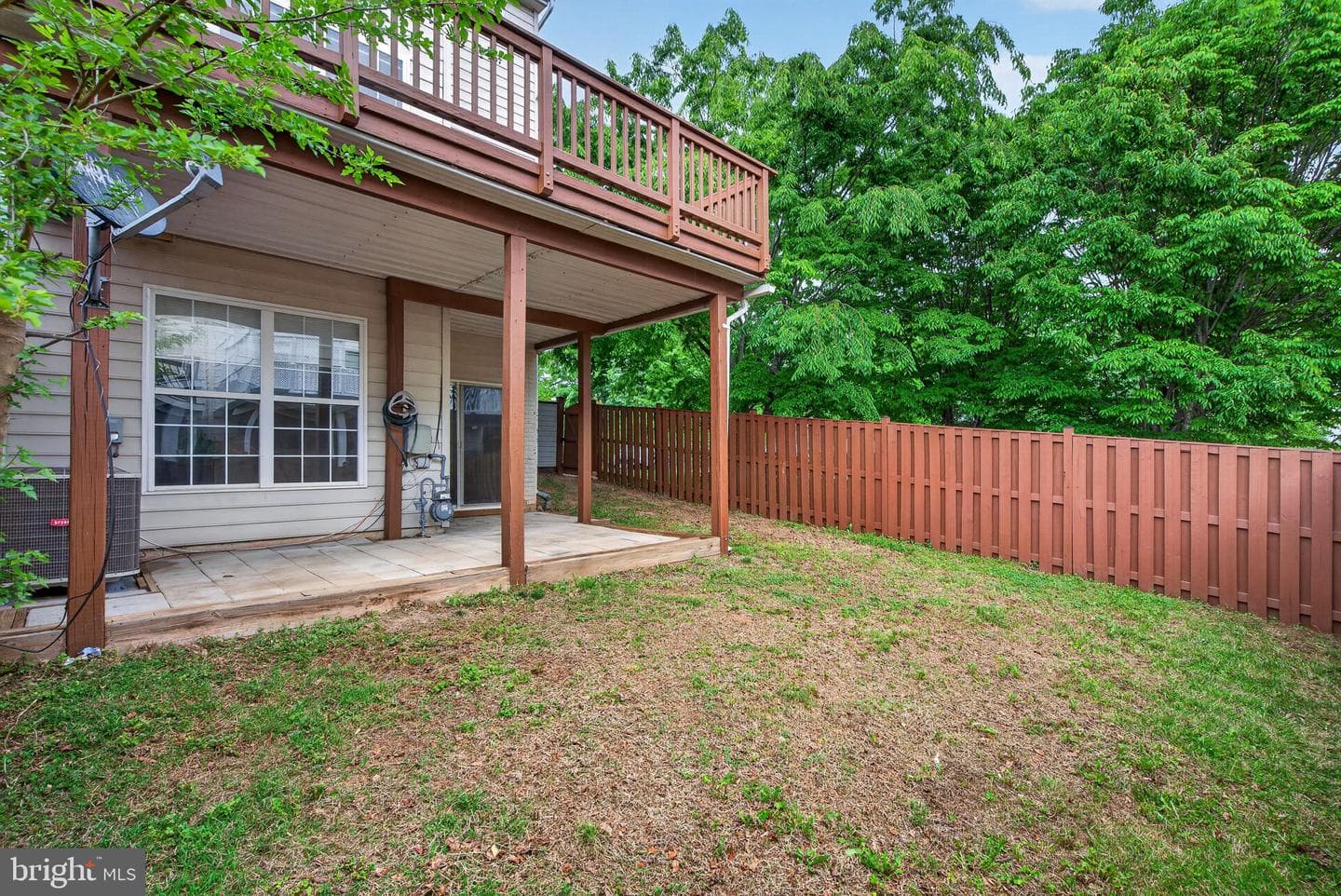 557 Edmonton Terrace NE photo 53