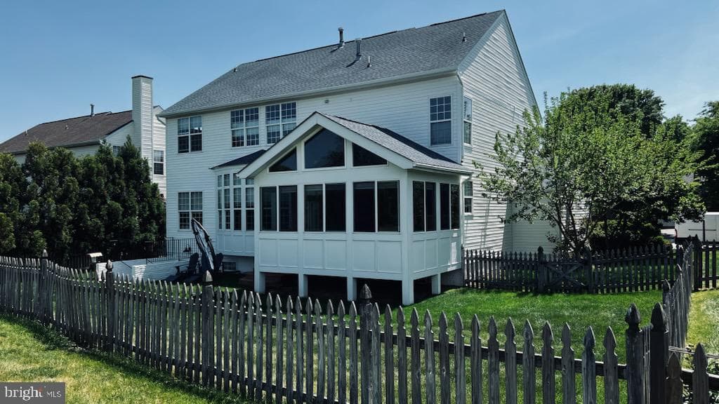 862 Macalister Drive SE photo 3
