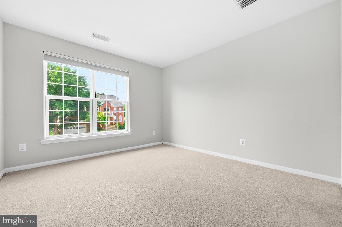 862 Macalister Drive SE photo 47