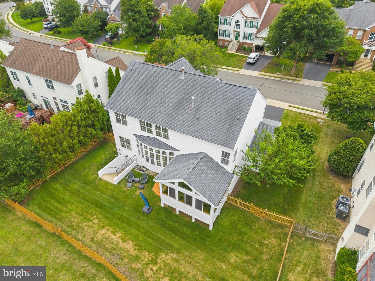 862 Macalister Drive SE photo 69