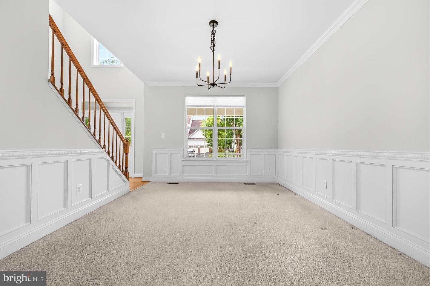 862 Macalister Drive SE photo 9