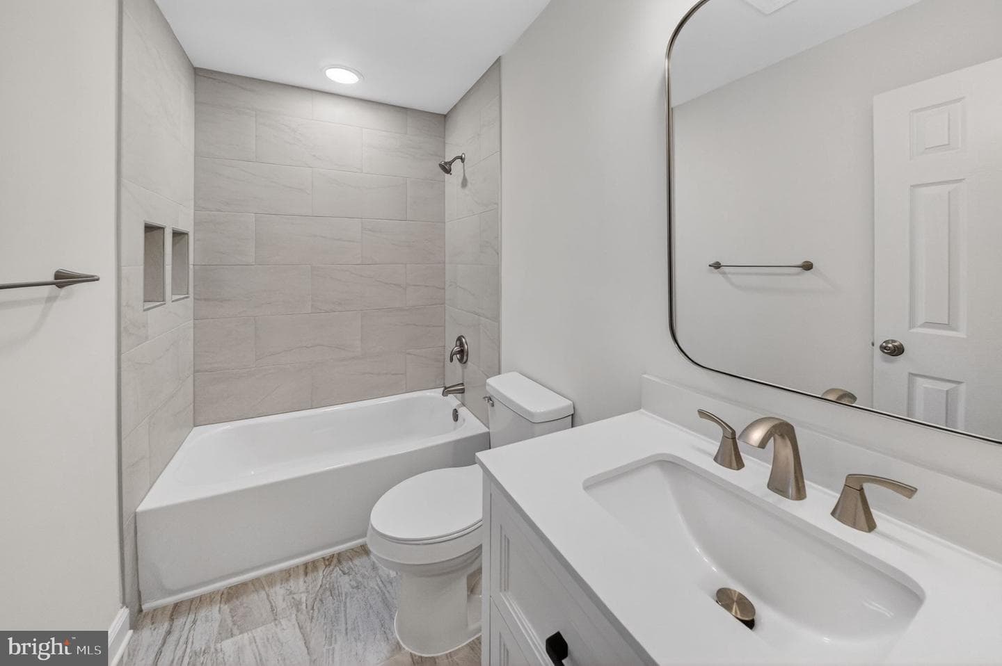 21152 Hedgerow Terrace photo 55