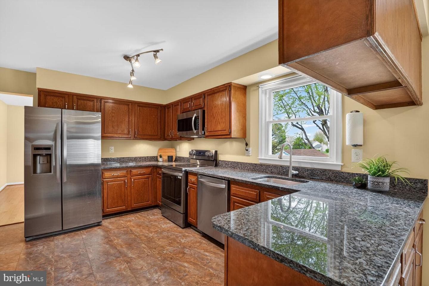 1122 Janney Street SW photo 10