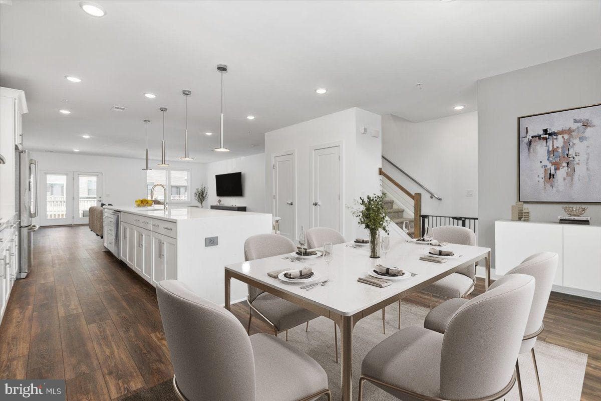 44824 Tiverton Square photo 10