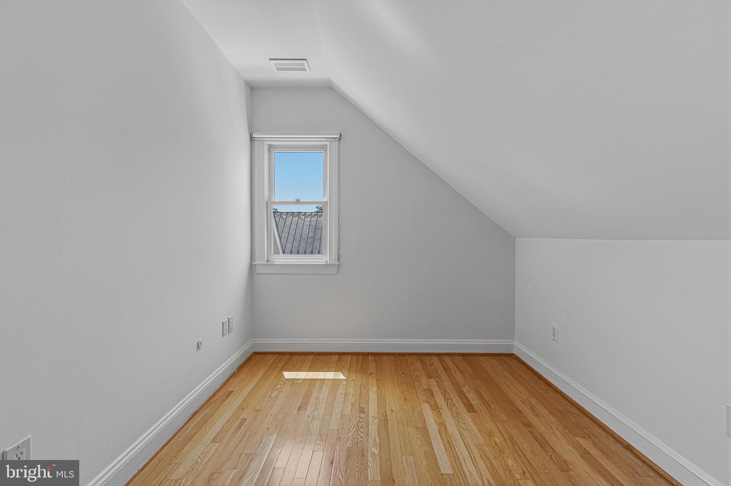 106 Harrison Street NE photo 38