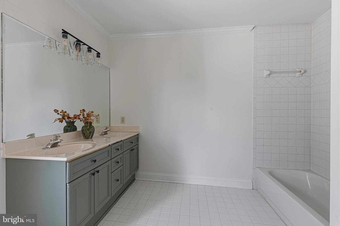 106 Harrison Street NE photo 39