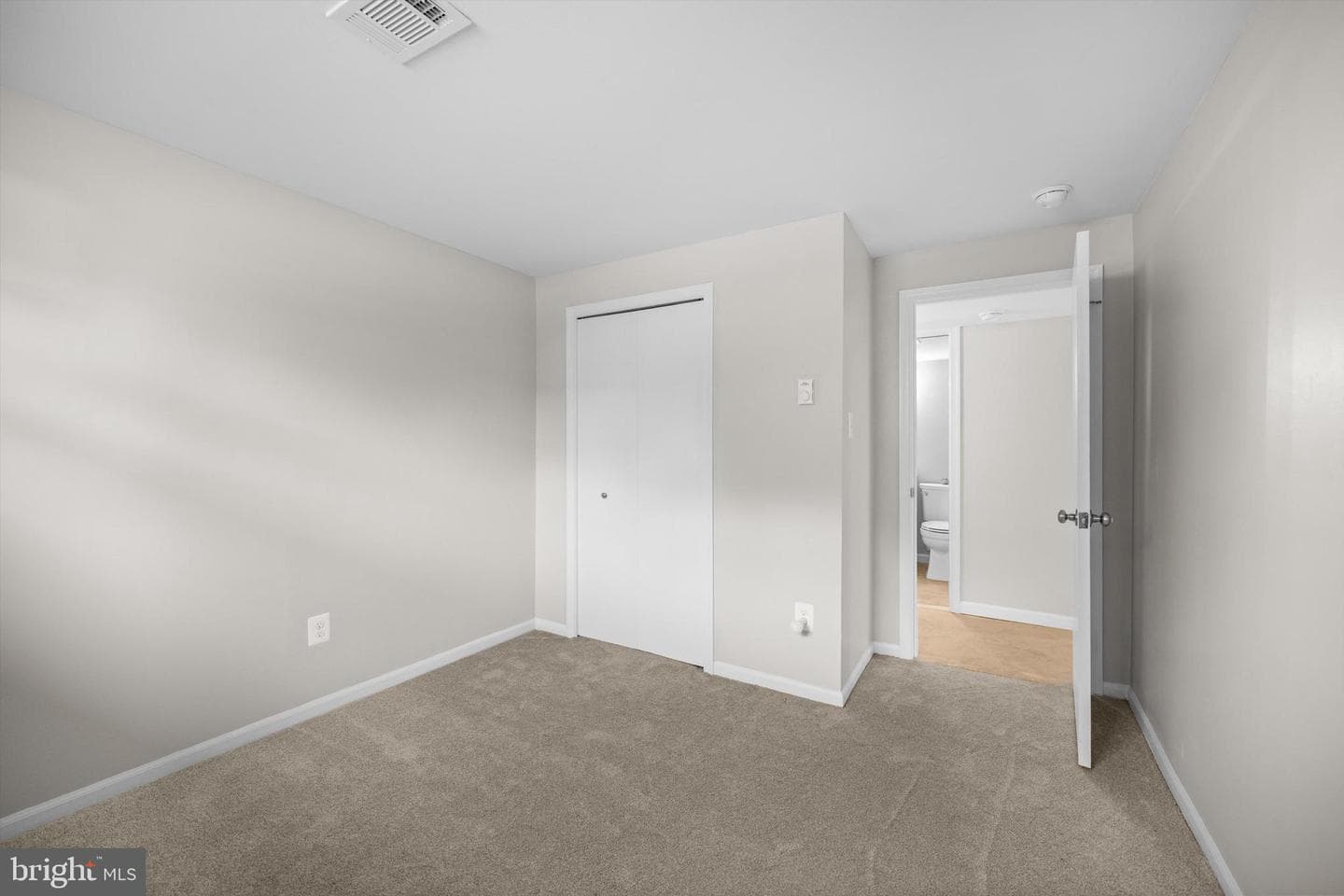 1208 E Iberia Road photo 19