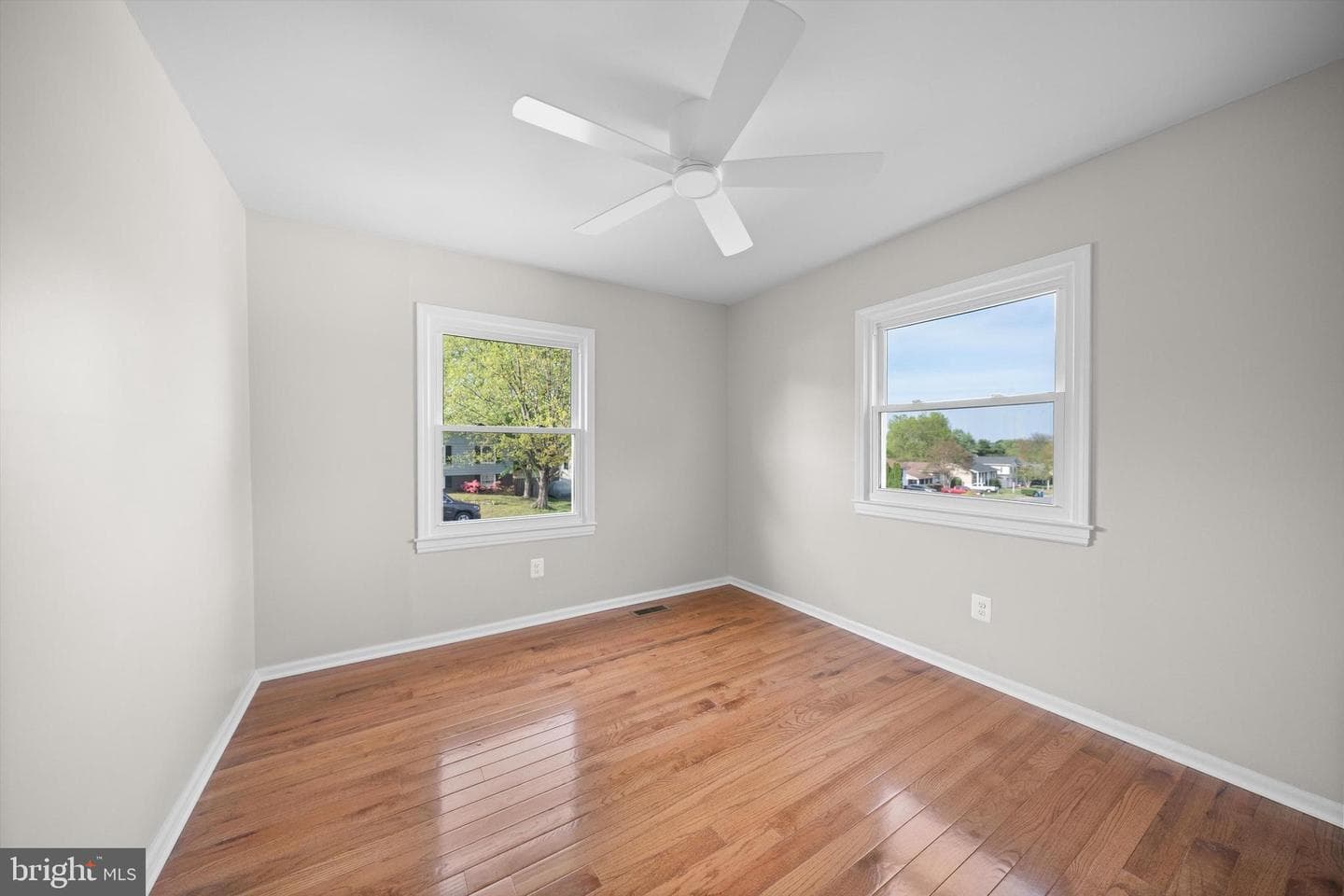 1208 E Iberia Road photo 30