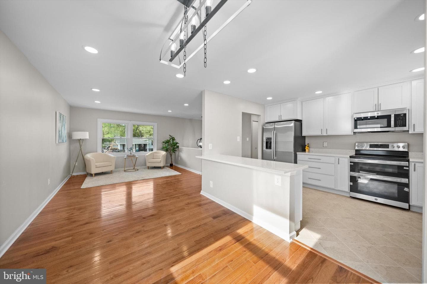 1208 E Iberia Road photo 7