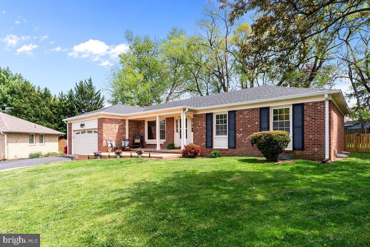 314 Belmont Place SW photo 35