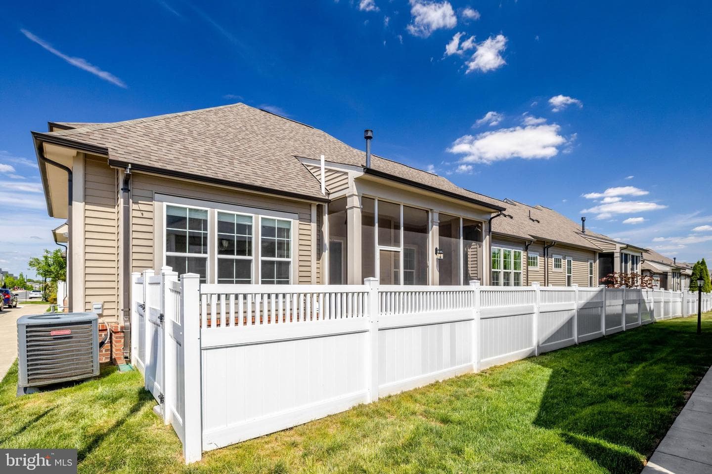 42729 Autumn Day Terrace photo 51