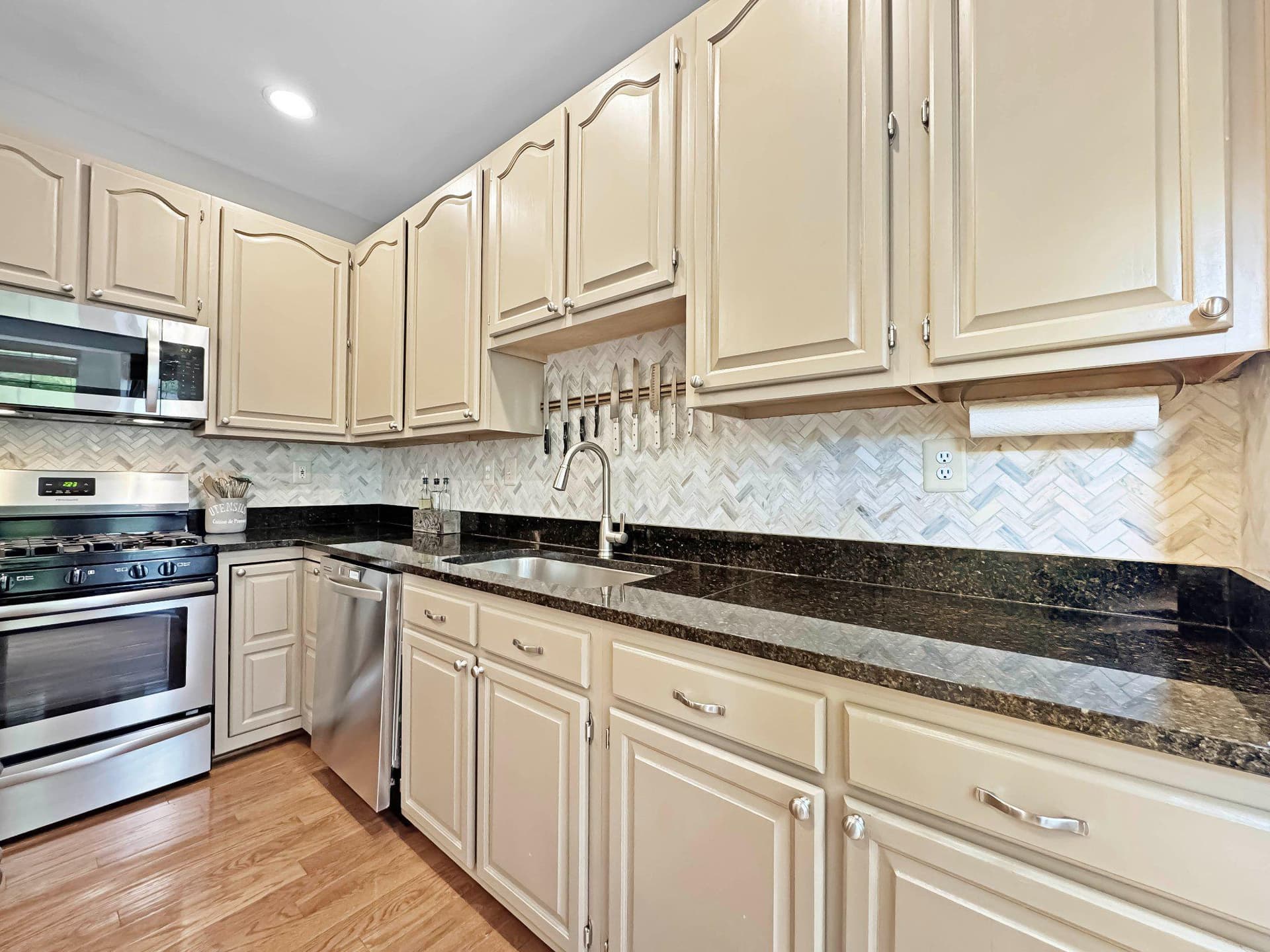 47640 Comer Square photo 9