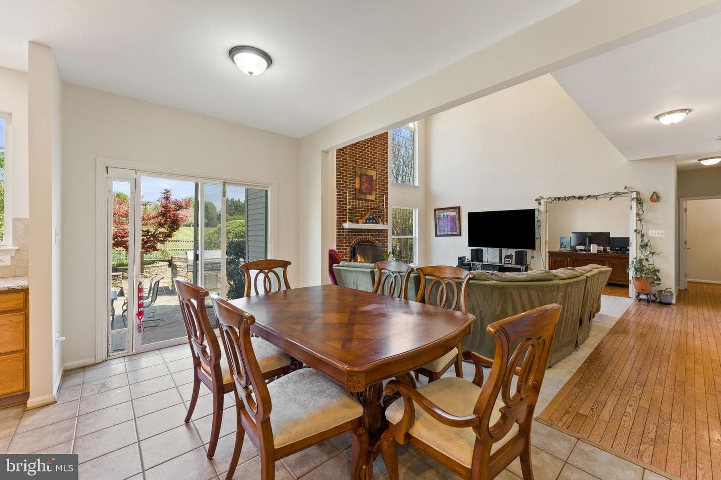 800 Valley Springs Drive photo 29