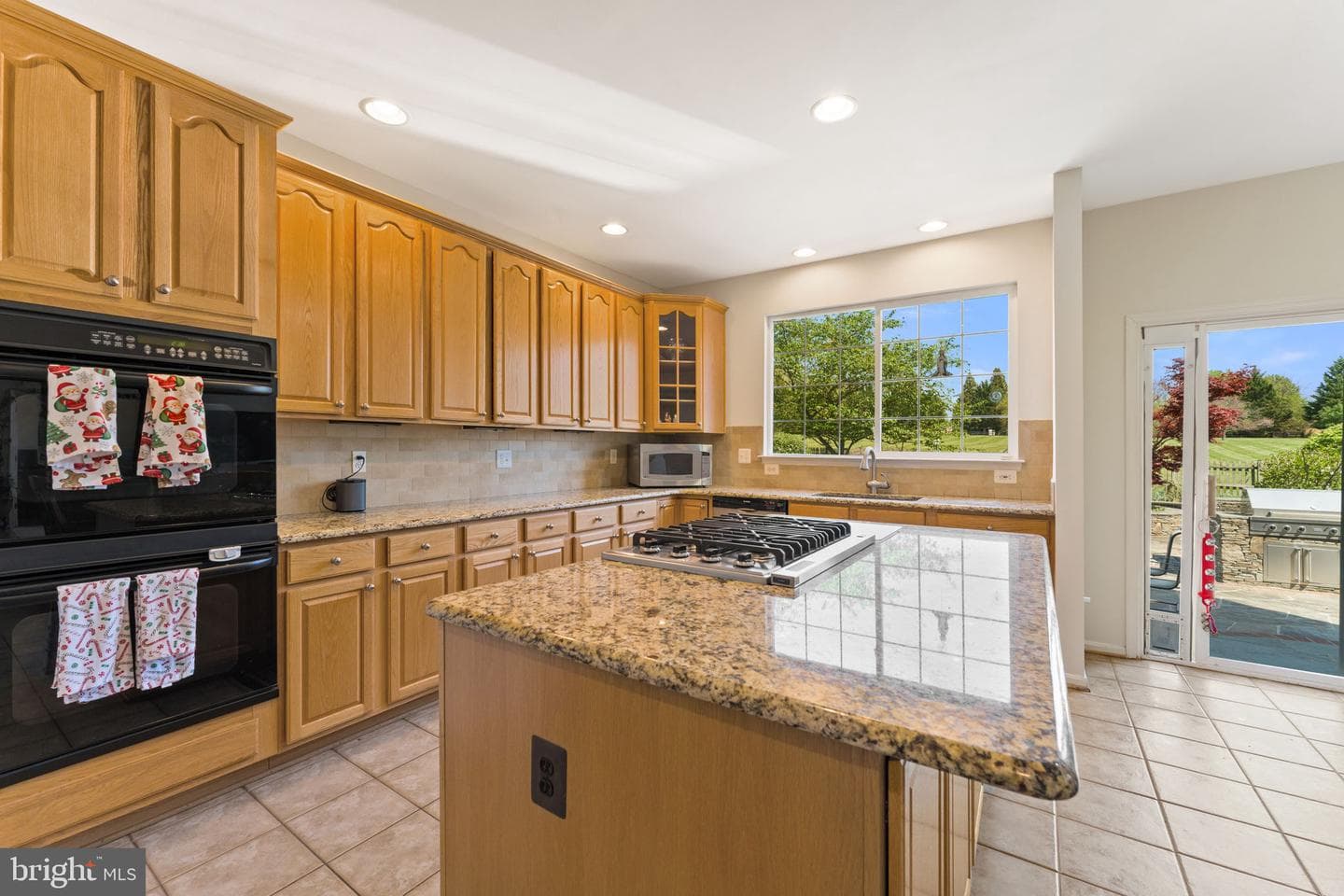 800 Valley Springs Drive photo 34