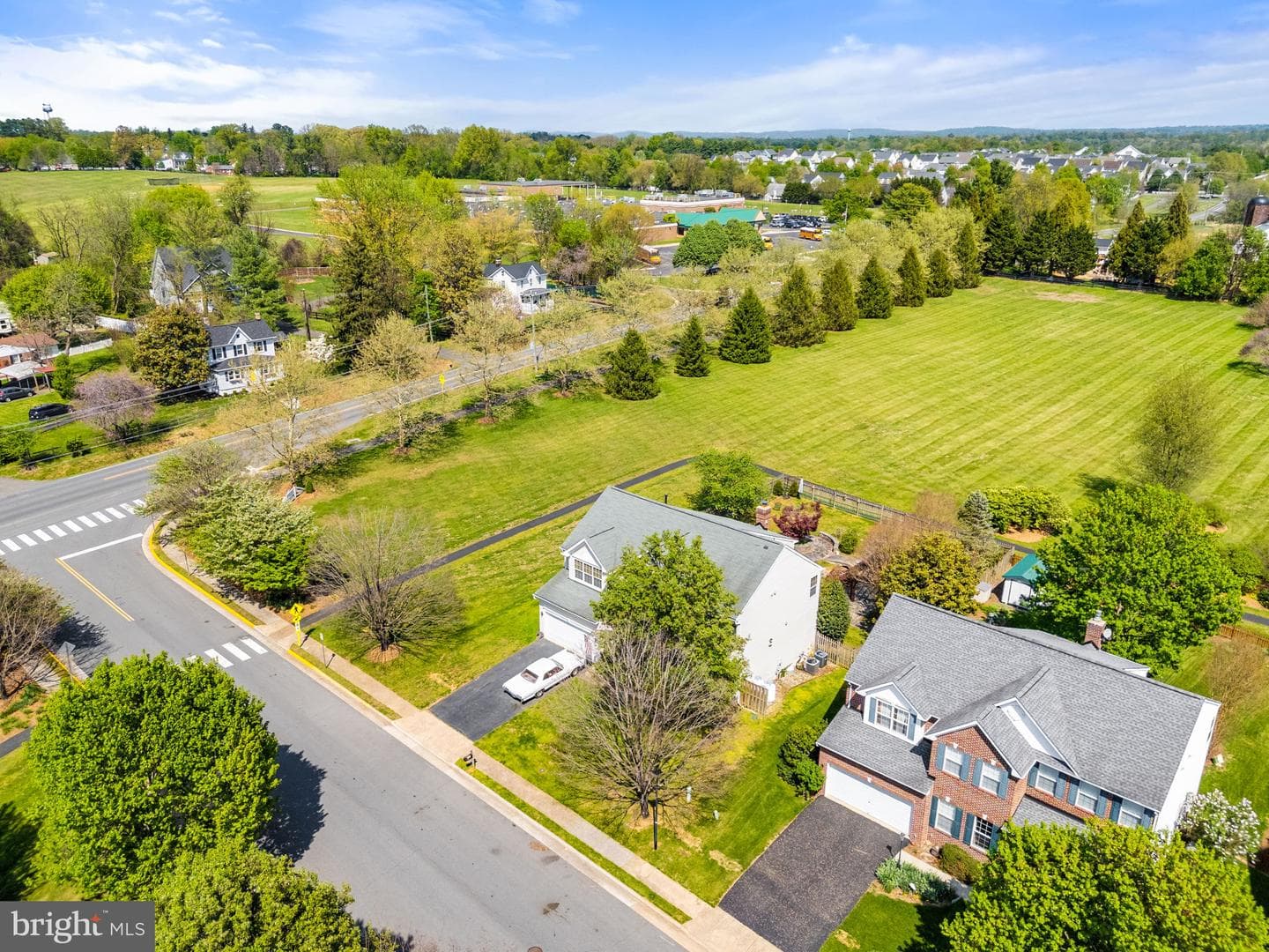 800 Valley Springs Drive photo 4