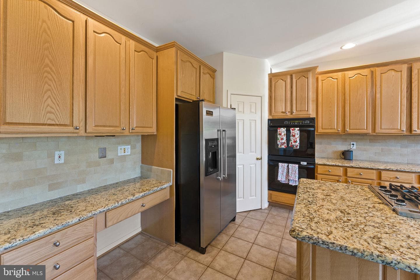 800 Valley Springs Drive photo 40